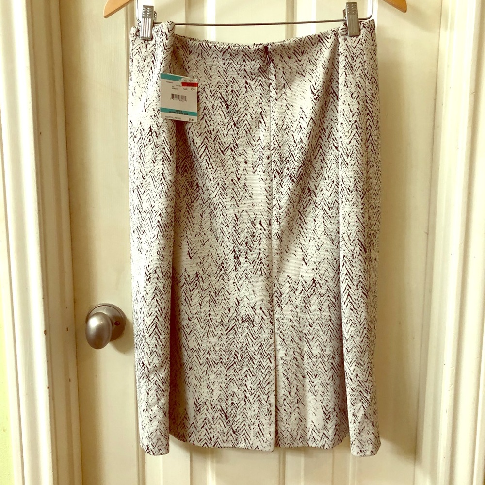 NWT KASPER Fully-lined Straight SKIRT